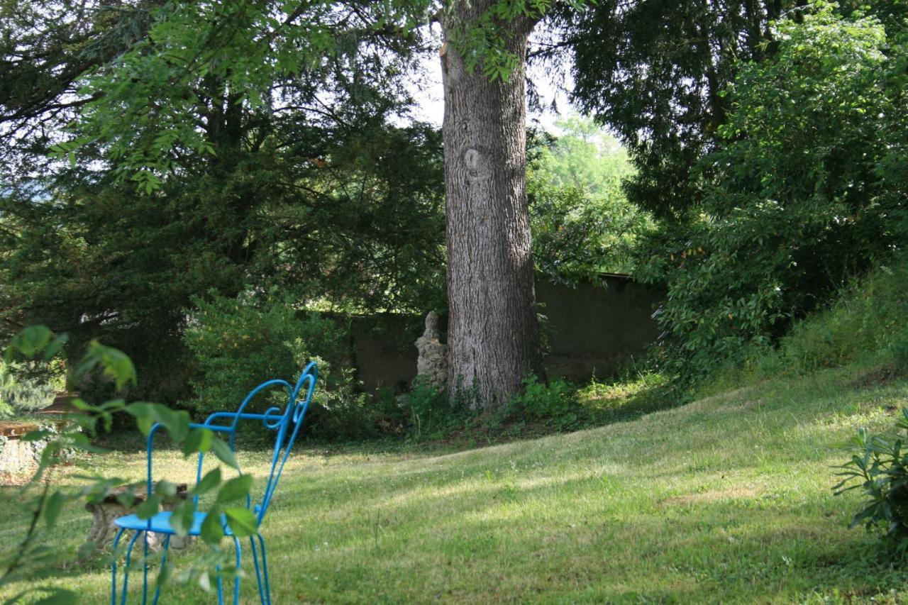 Chateau D'arfeuilles Et Tables D'hotes Bed & Breakfast