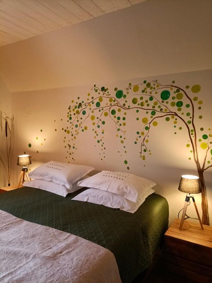 Chateau D'arfeuilles Et Tables D'hotes Bed & Breakfast *