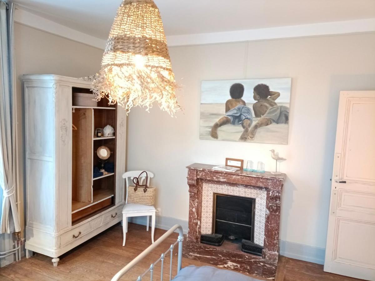 Bed & Breakfast Chateau D'arfeuilles Et Tables D'hotes