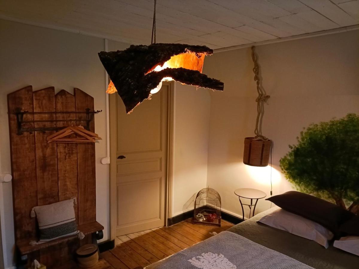 Bed & Breakfast Chateau D'arfeuilles Et Tables D'hotes