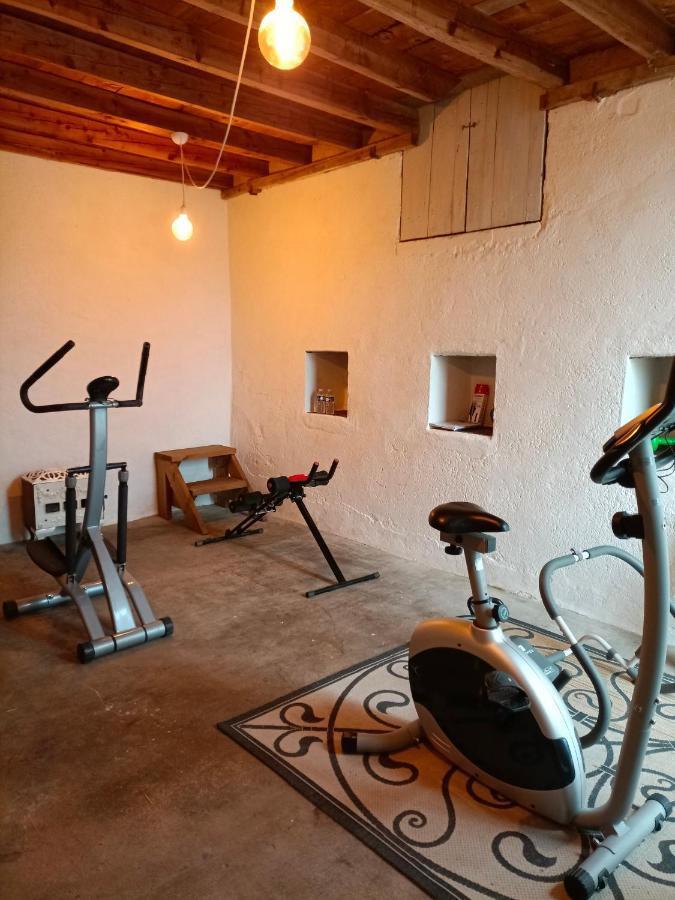 Chateau D'arfeuilles Et Tables D'hotes Bed & Breakfast