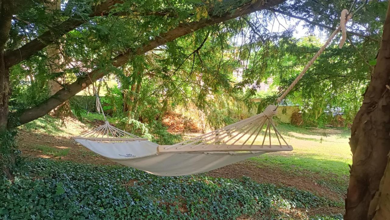 Chateau D'arfeuilles Et Tables D'hotes Bed & Breakfast *