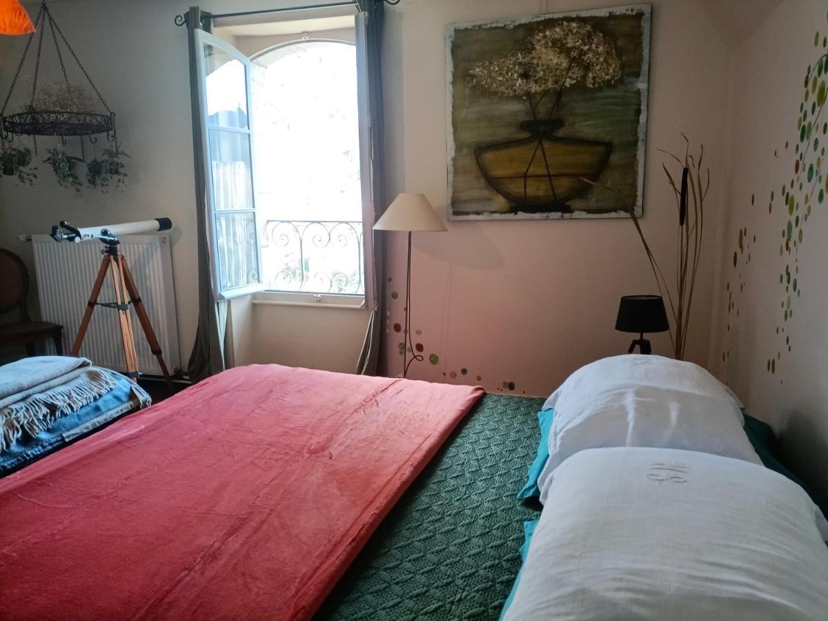 Bed & Breakfast Chateau D'arfeuilles Et Tables D'hotes *