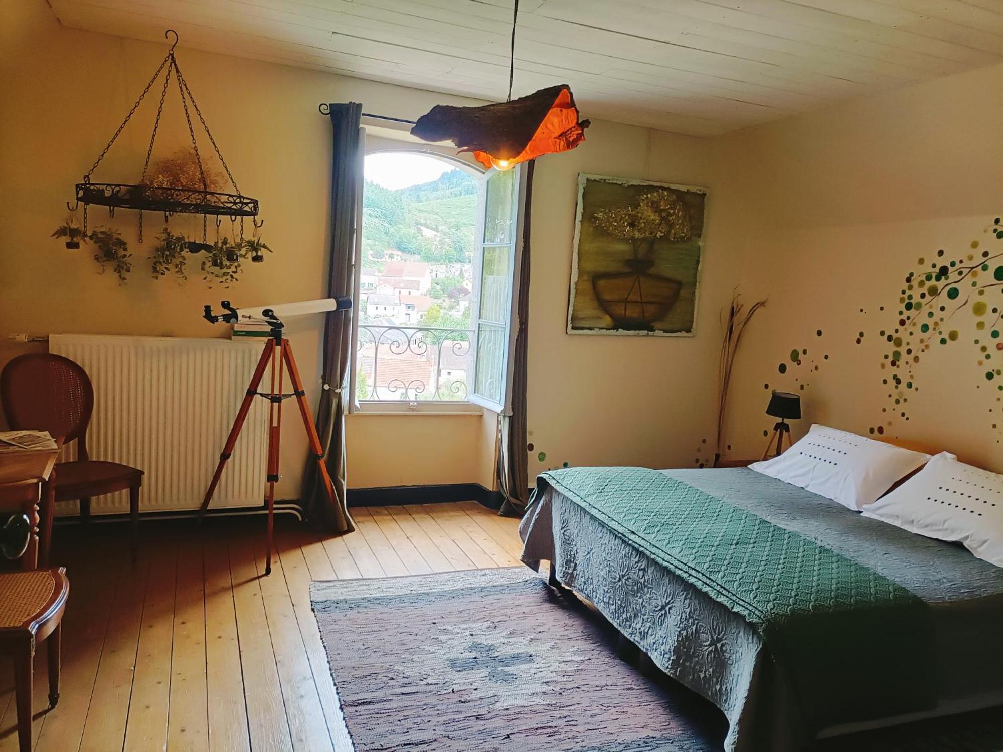 Chateau D'arfeuilles Et Tables D'hotes Bed & Breakfast